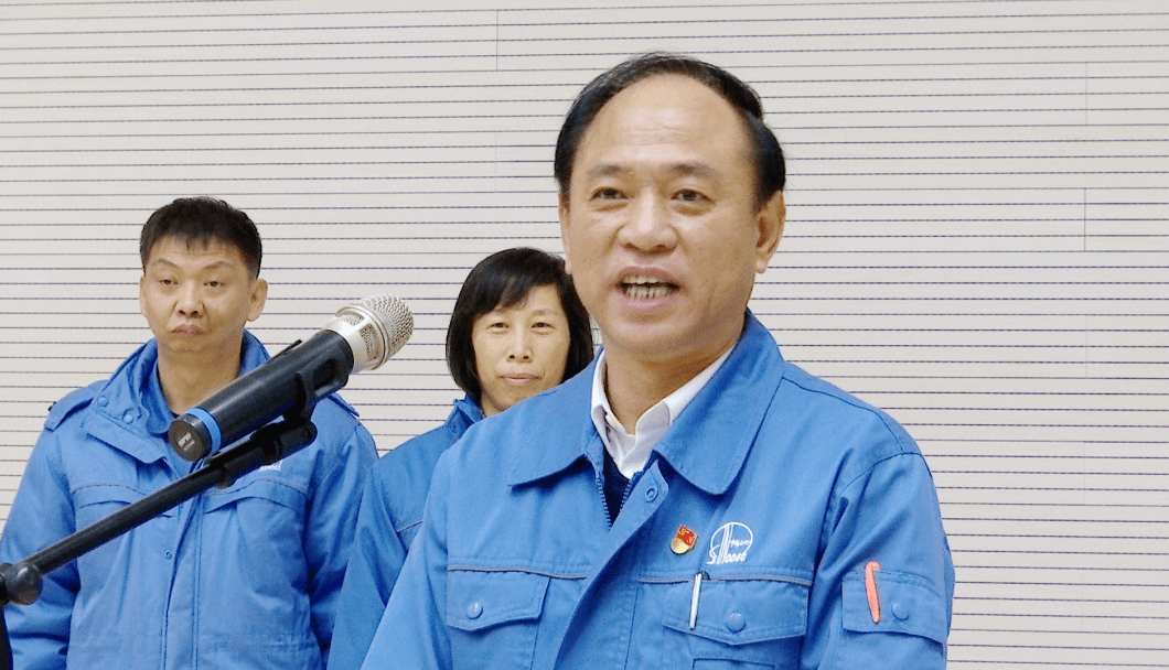 在新春佳节即将来临之际,王百森,陈伟军,赵红,佟伟,姜明,彭乾冰等公司