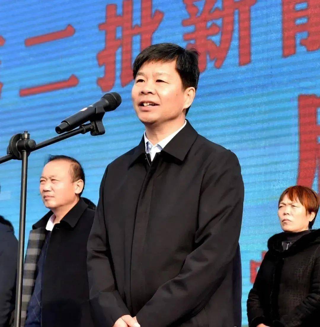 恭喜新蔡县第二批54辆新能源纯电动公交车投入运营