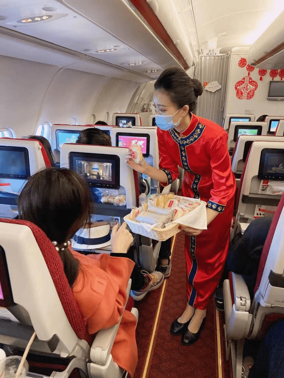 云端家书抵万金首都航空开展特色机上活动喜迎春节