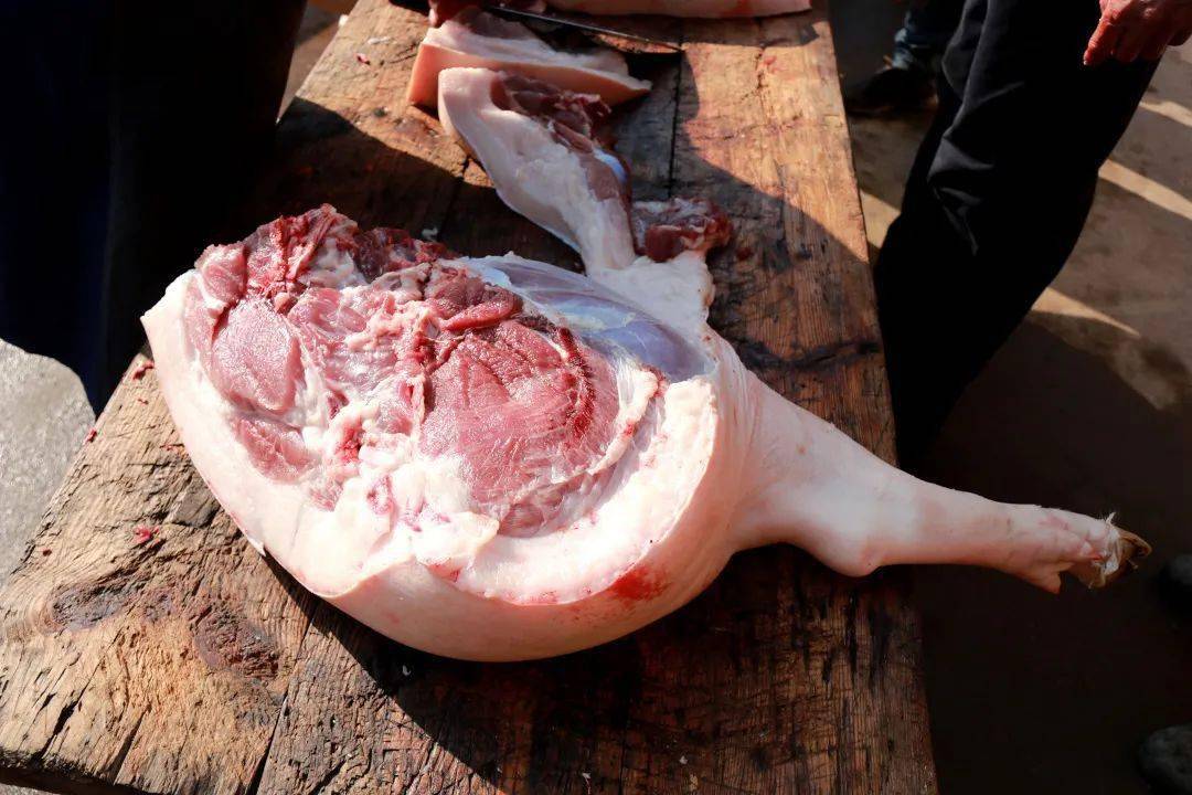 丽水过年杀猪现场年猪宴02今年你吃了吗