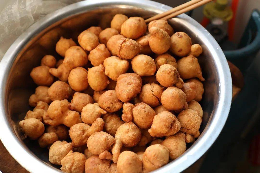 撒摩"土八碗":不一样的年猪宴  一样的有滋有味