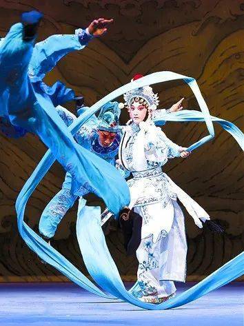 大型京昆主题晚会《金牛闹春·国色呈祥》京昆"闹元宵"_京剧