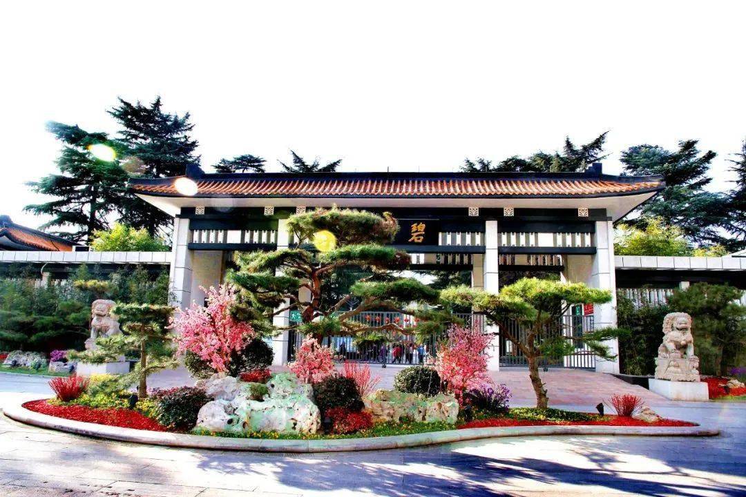 地址:位于经开区滨河国际新城的蝶湖公园休闲自驾·近郊放肆嗨建业