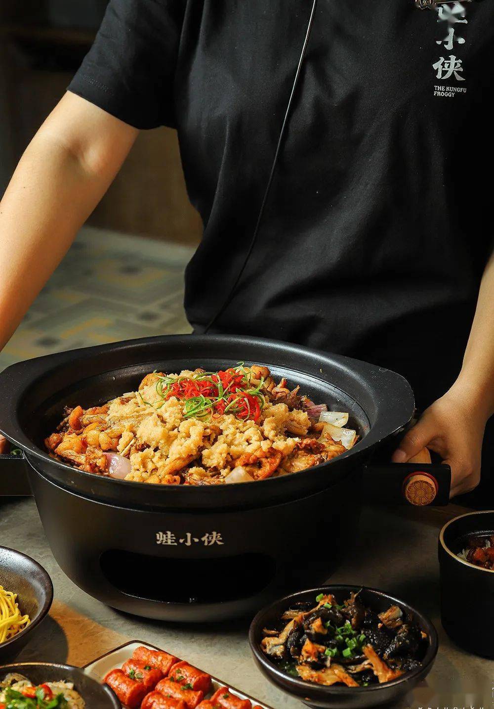 最新版「蛙小侠」全新亮相！就在新新力！-搜狐大视野-搜狐新闻