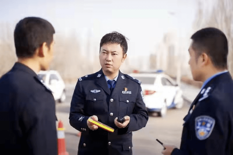 砥砺三牛精神杨磊从初生牛犊犟成了技术大拿