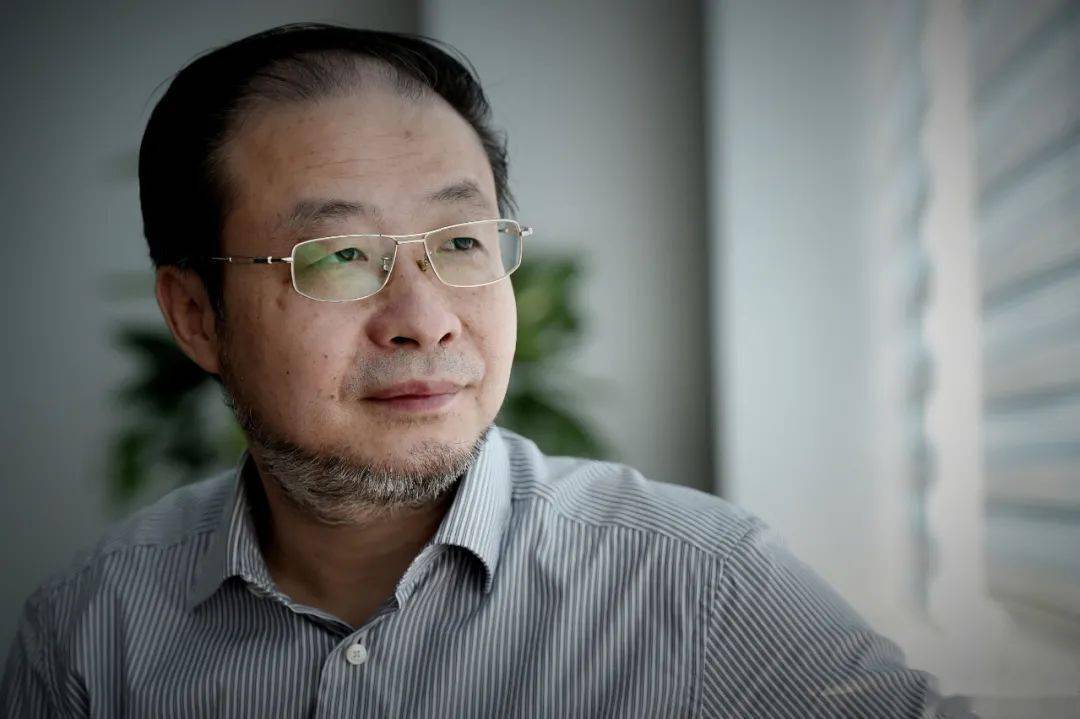 泉州市第一医院院长,党委副书记苏智军大江流日夜,慷慨歌未央.