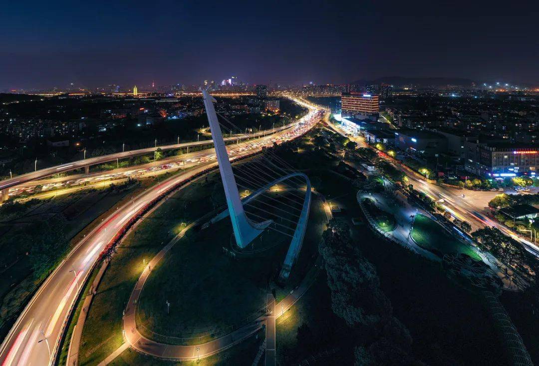 南京首次入榜GDP十强城市_南京城市图片