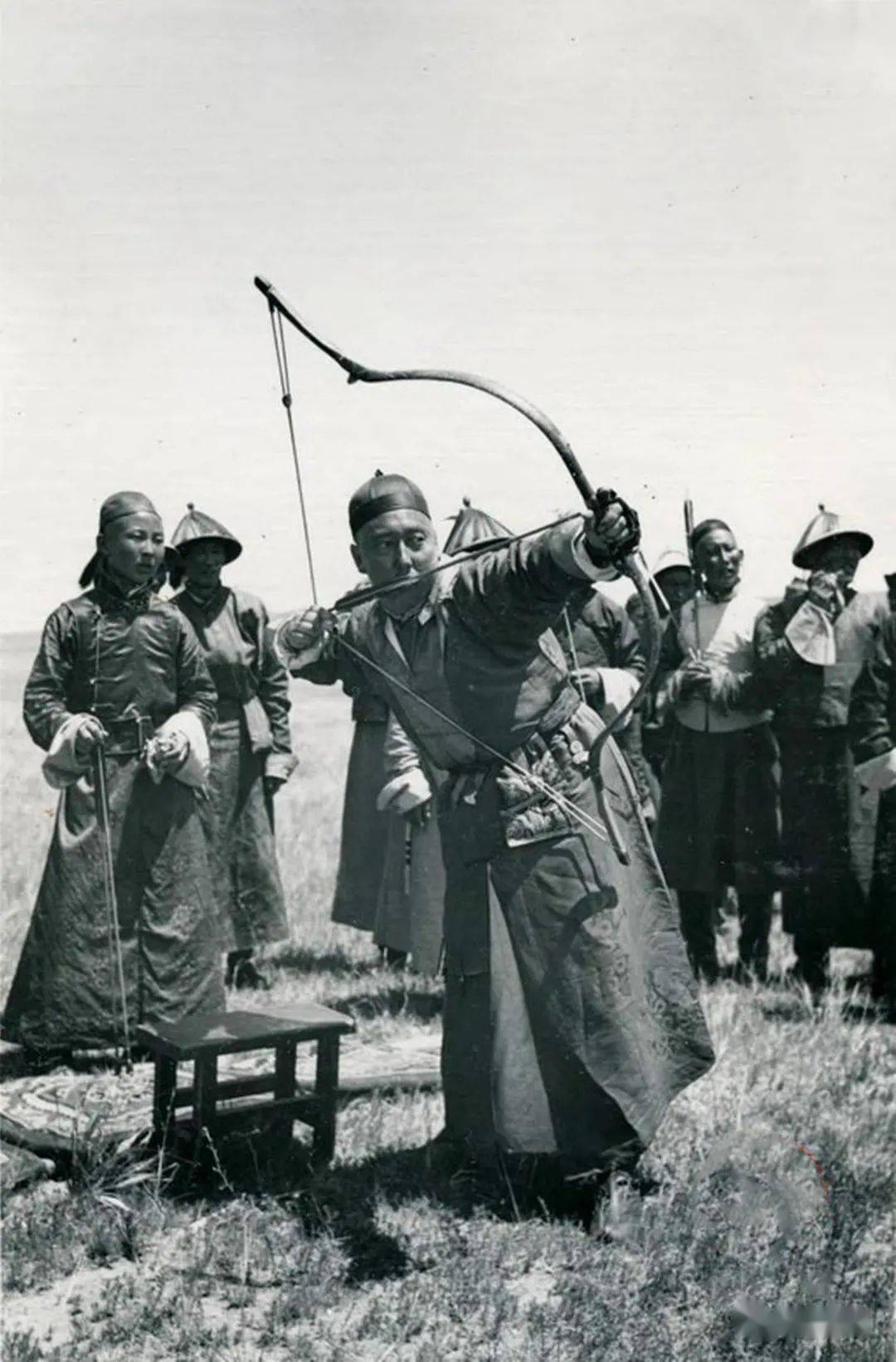 德王射箭德王起家的武装"乌滂守备队"3,其他原因