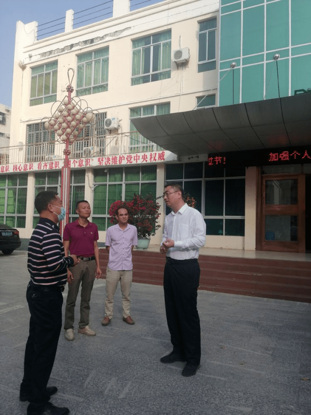 县委书记易鹏到沿海基层一线开展走访调研活动