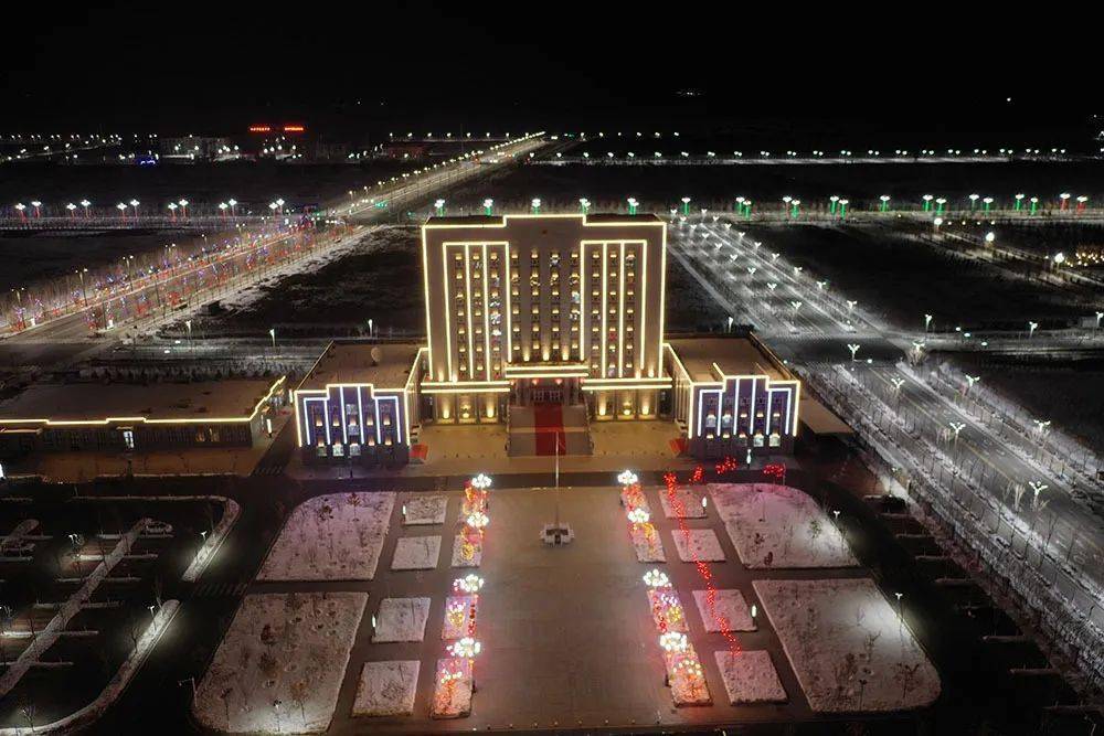 双河灯光秀登上兵团日报头条啦