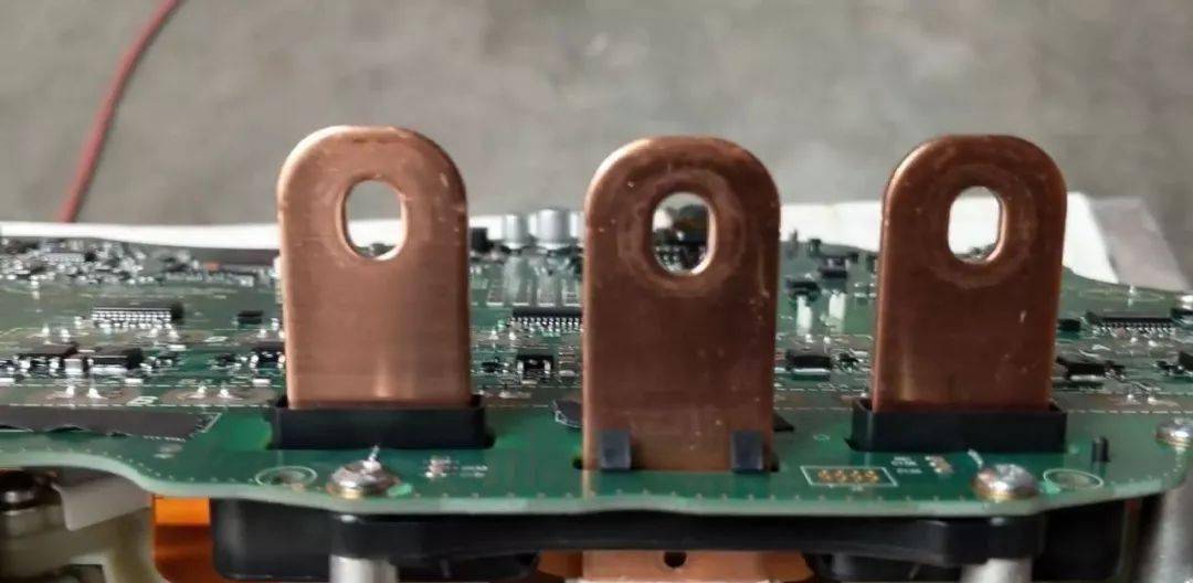 拆解特斯拉model 3逆变器(附视频)_搜狐汽车_搜狐网