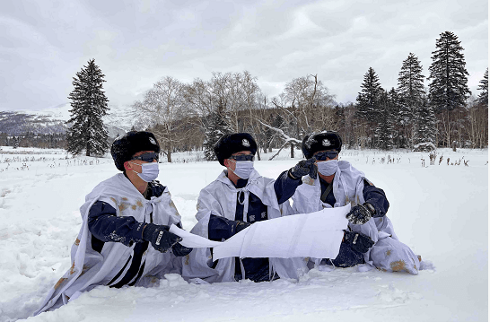 节日我在岗｜守护 “天池第一碑”