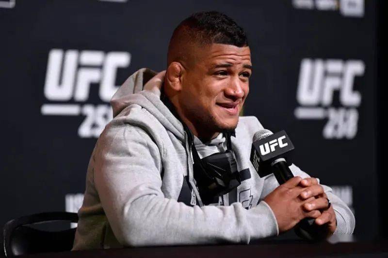 ufc中國訊 吉爾伯特-伯恩斯(gilbert burns)在ufc258與卡馬努-烏斯曼