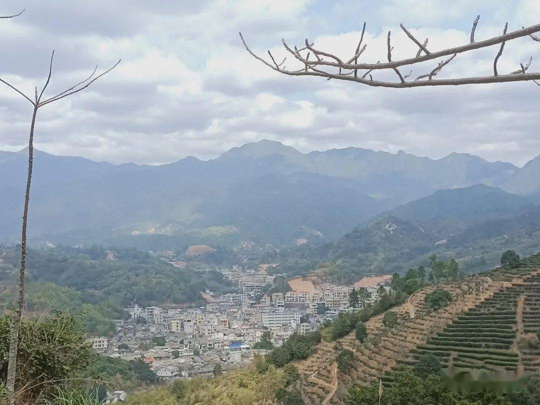 徒步五房村落唤醒南路红心