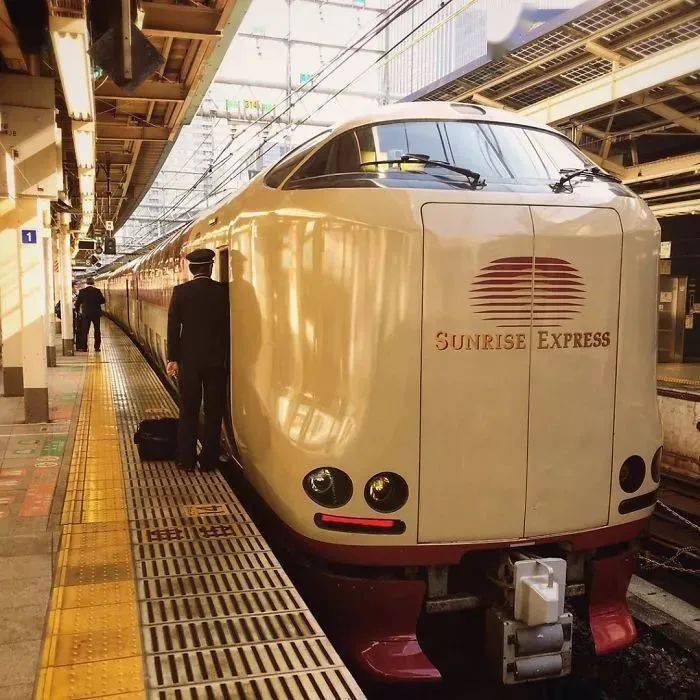 日本的这趟卧铺火车，居然可以这样…