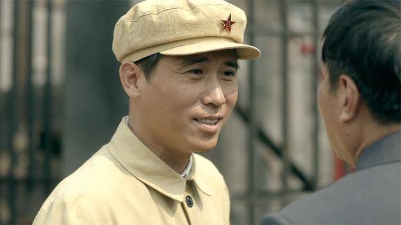 螳螂捕蝉黄雀在后李乃文查案这一招真是太机灵了