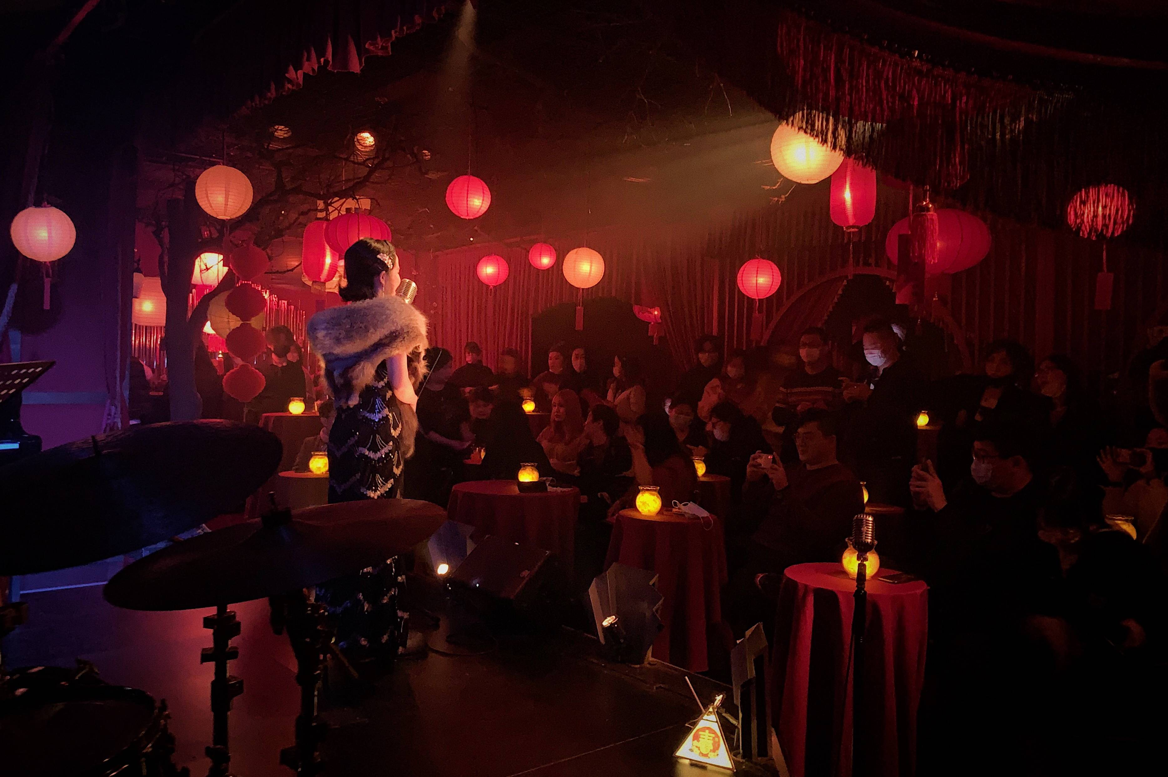 走进剧场就地过年艺起前行播放总量超15万次