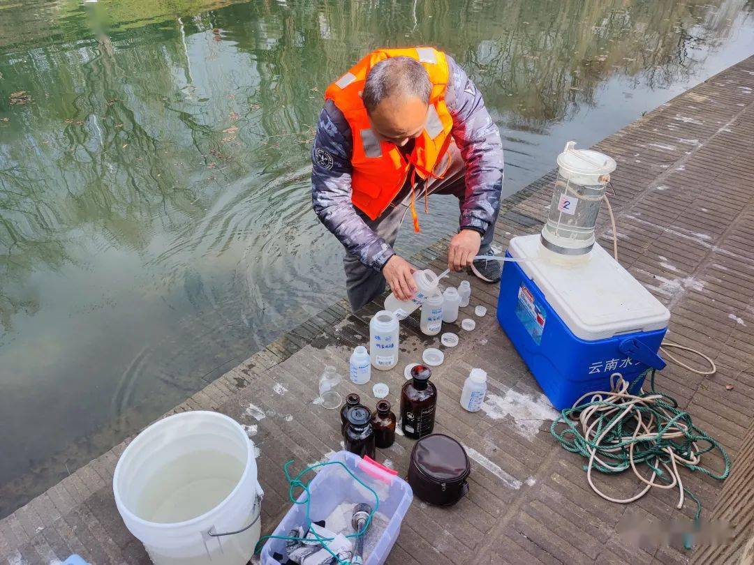 曲靖分局组织召开水质采样专题总结会