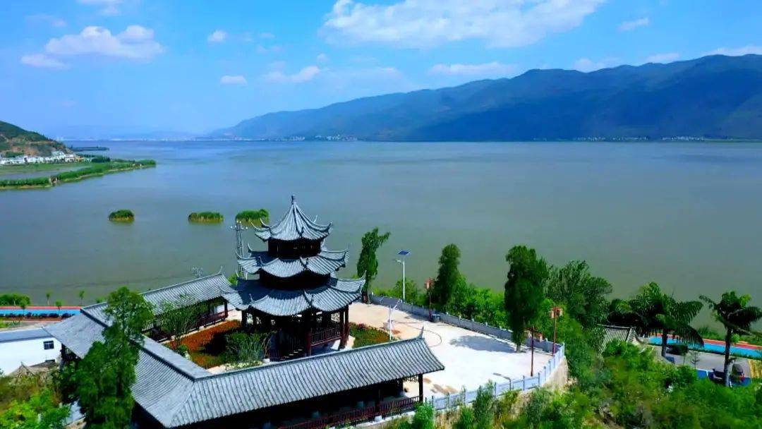 石屏:游状元故里 品最美乡愁