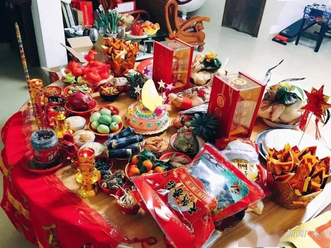 至初九凌晨地道的厦门人都知道"拜天公"活动是闽南地区盛行的传统民俗