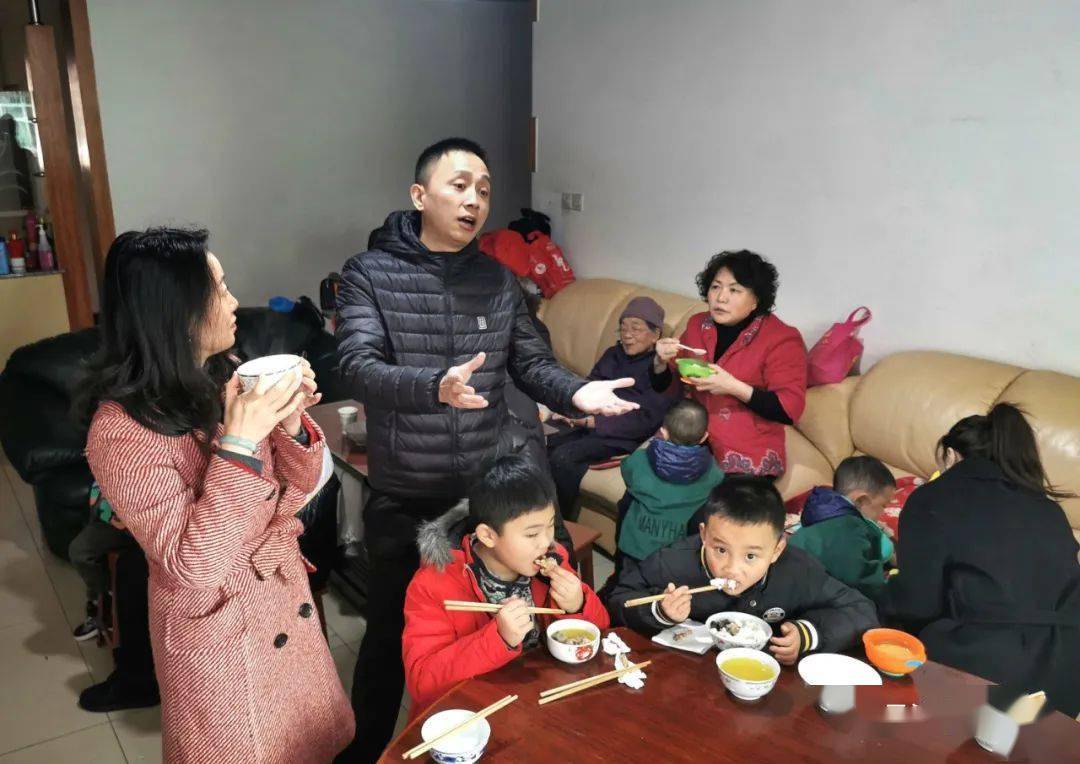 回家过年,守住母亲的幸福晚年,守住家的亲情温暖_老家