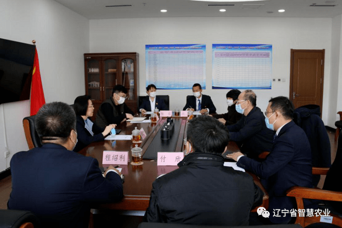 省农业农村厅党组书记厅长陈健到窗口调研指导行政审批服务工作