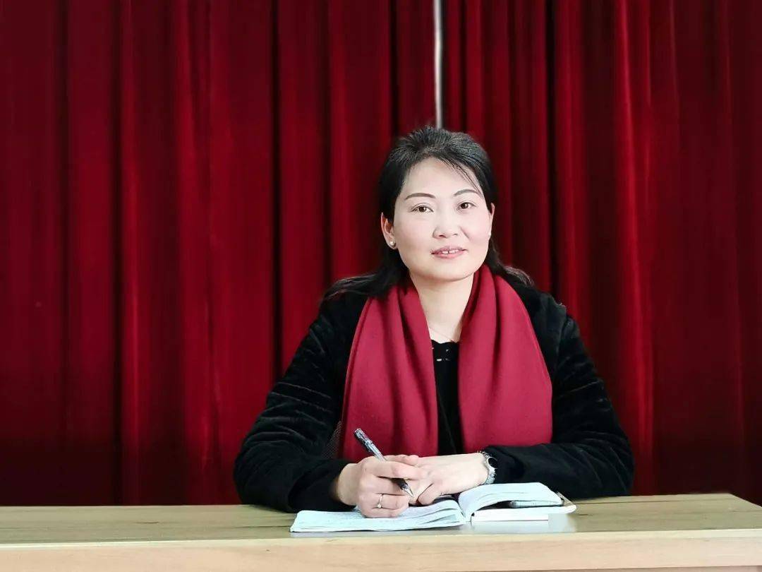 聚力,再启新程——城南办事处中心幼儿园召开新学期开学工作会议_陆艳