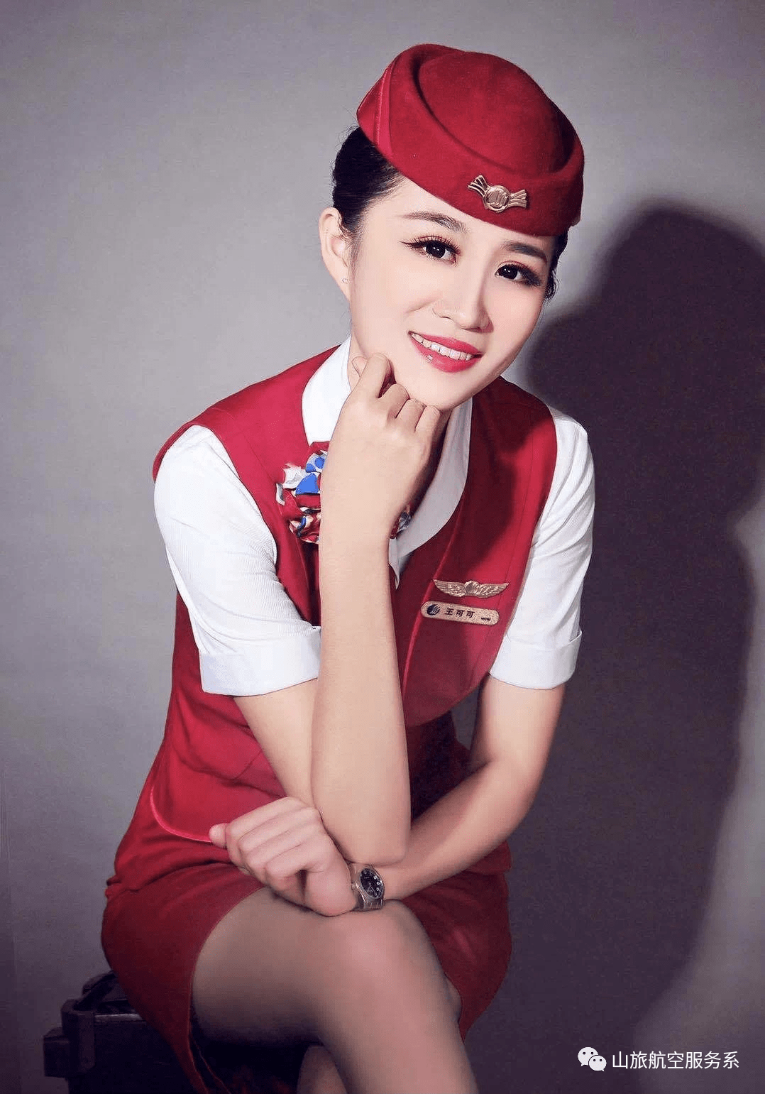 我院空中乘务专业学生就业于青岛航空公司四,联系我们热诚欢迎广大