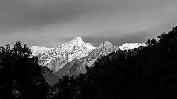 喜马拉雅山属于中国还是属于印度 bd7ebffc84b84b36a837636931fef904.jpeg