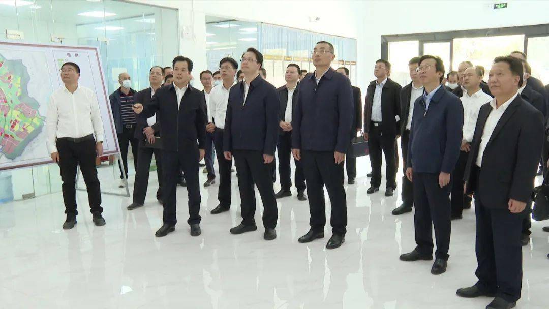 2月22日,市委书记,市人大常委会主任张晓强,市委副书记,市长逯峰带队