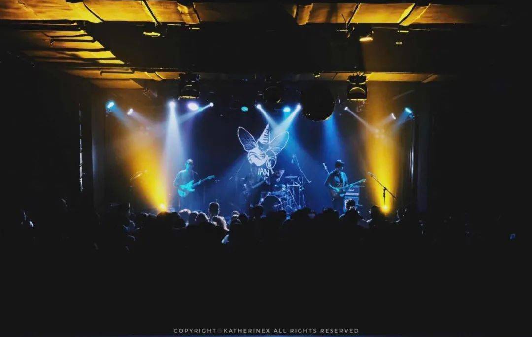 不再见面dj ca7c4fedd726470f89f86a1a6ca2b132.jpeg