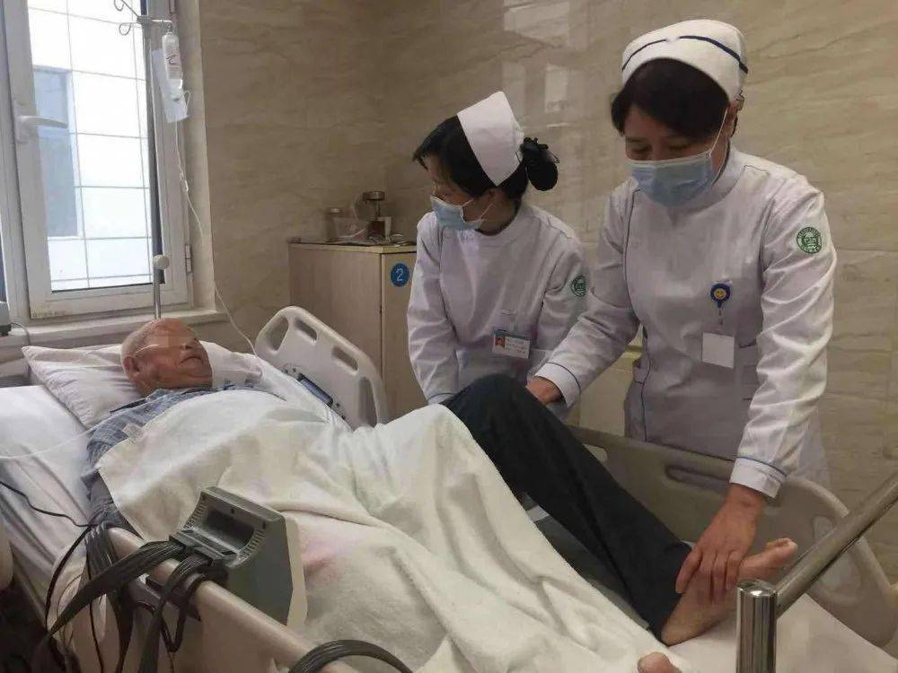 医院动态二一五医院咸阳骨科医院再次成功救治92岁髋部骨折患者