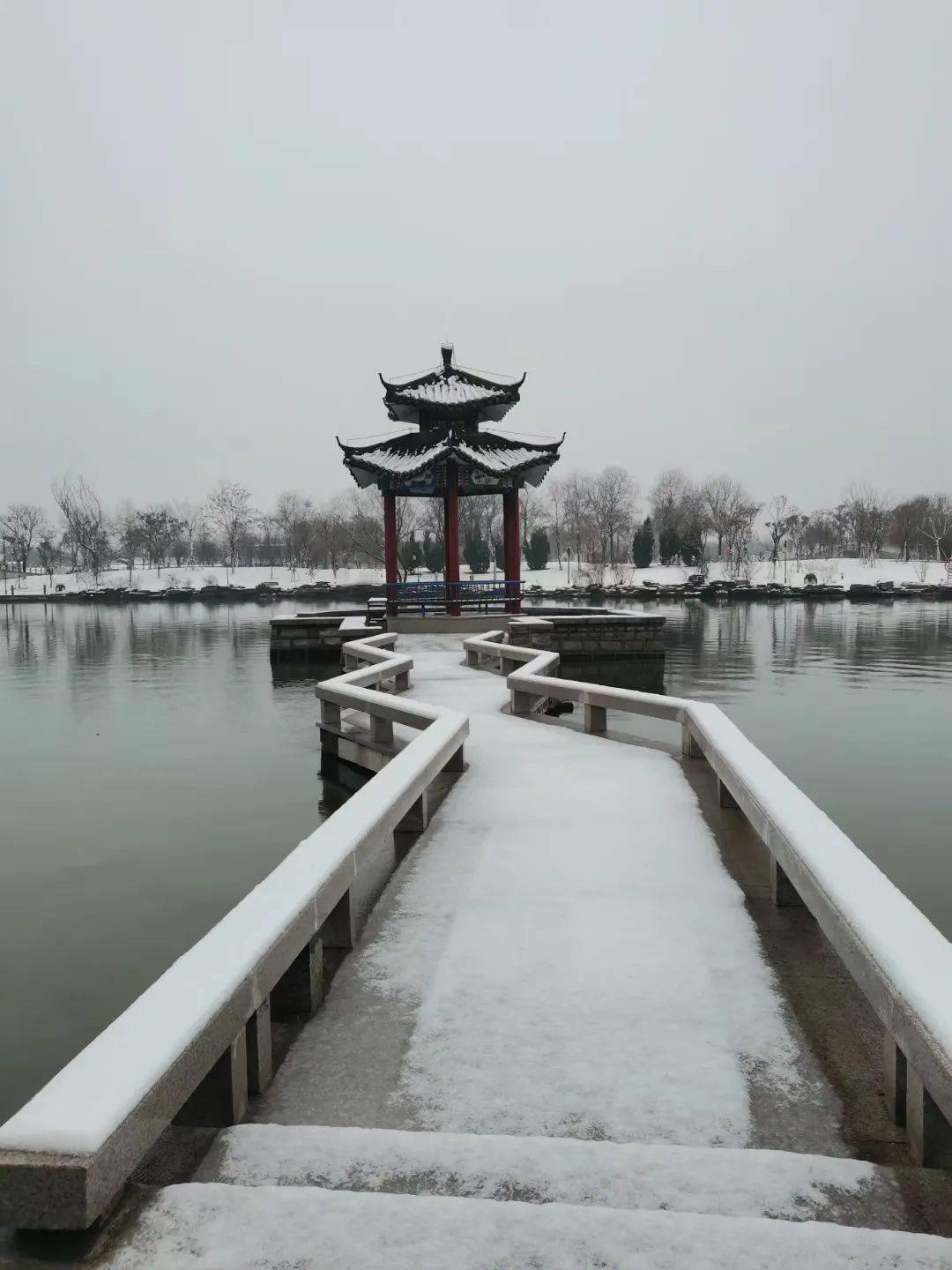 聊城古城雪景图片