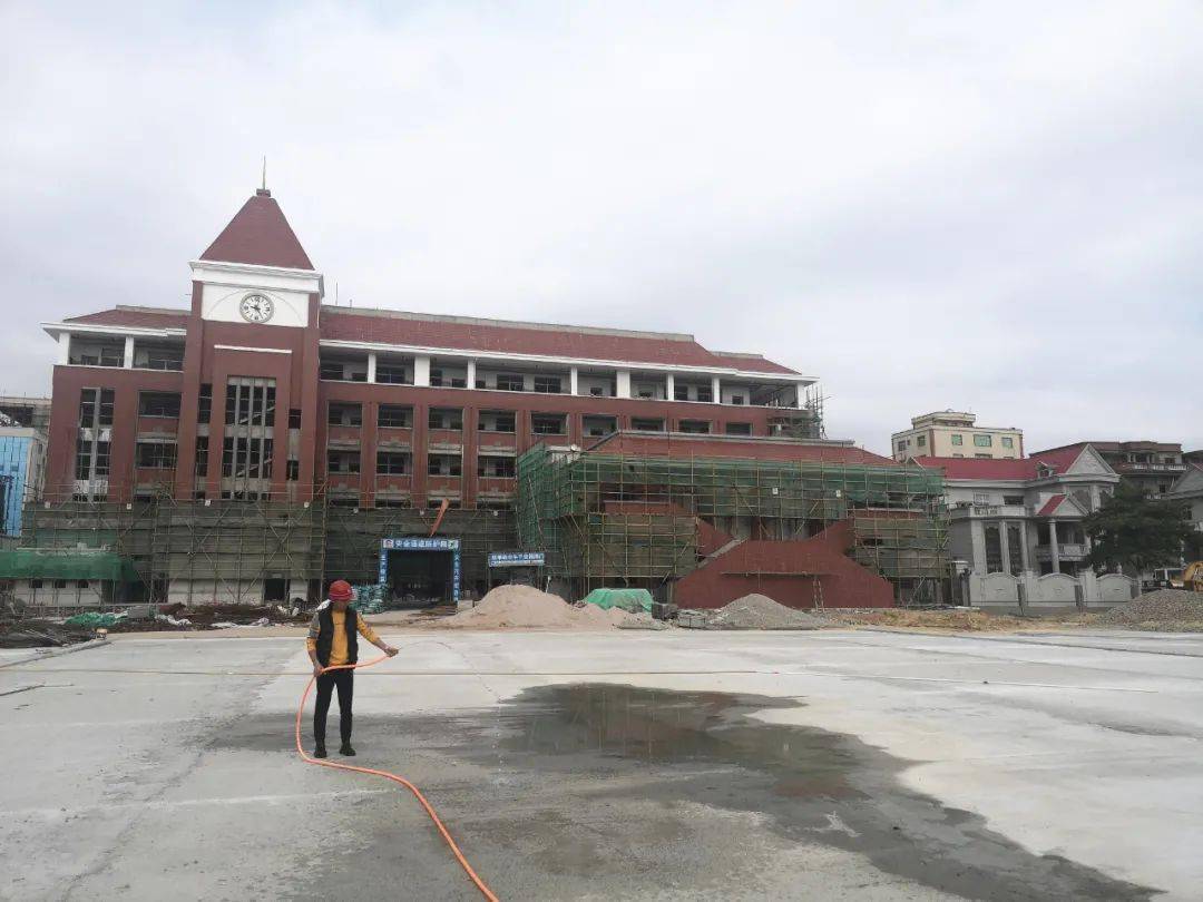 9月将投用育德小学节后施工忙