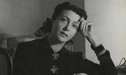 活跃在法国20世纪初期,著名的美女诗人louise de vilmorin