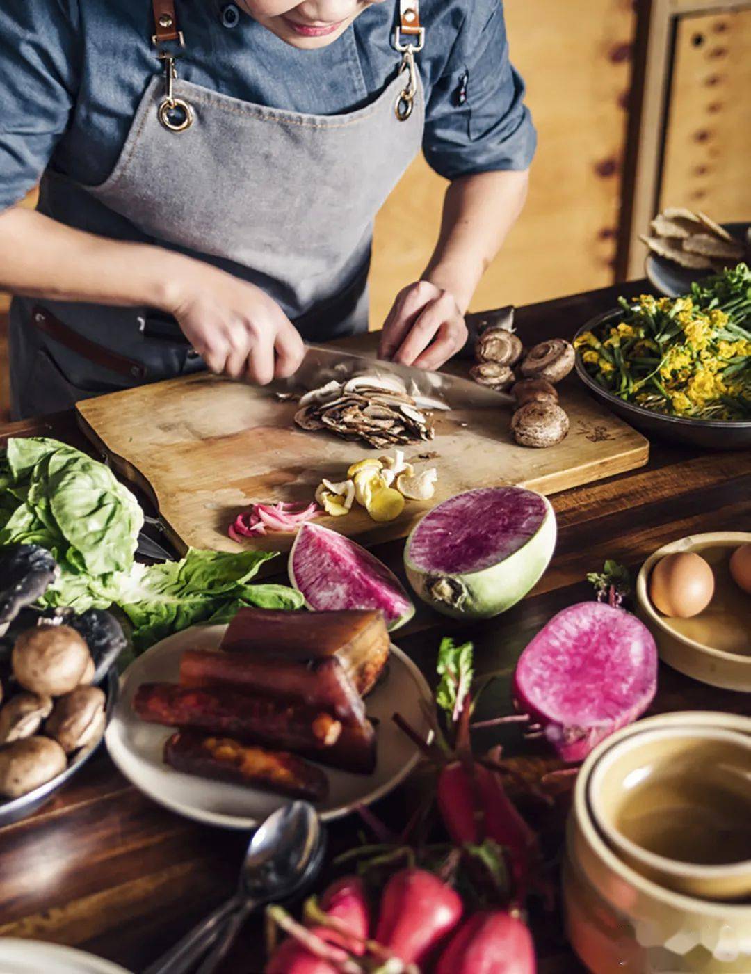 在厨房修仙用烟火气养颜6位新代女厨神的美味真经