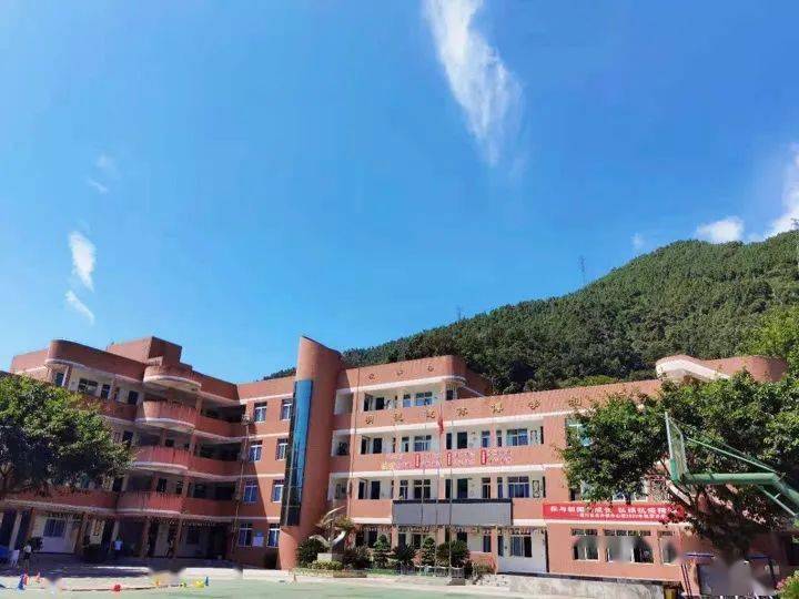 十里春风不如你通川校园欢迎您