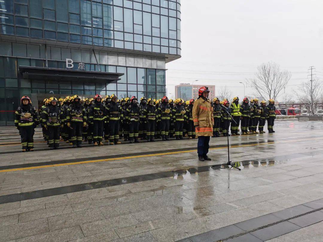 青岛市消防救援支队组织开展系列实战拉动演练