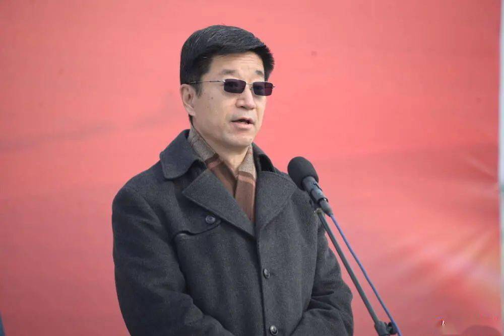 副市长范宇新,王刚,刘延利,张会利,王成等县领导出席开工仪式.