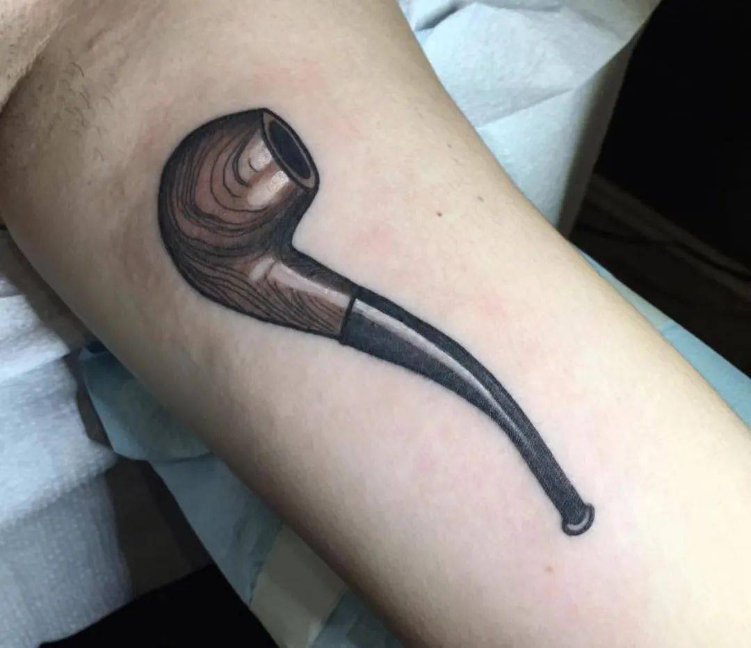 往事如烟烟斗纹身