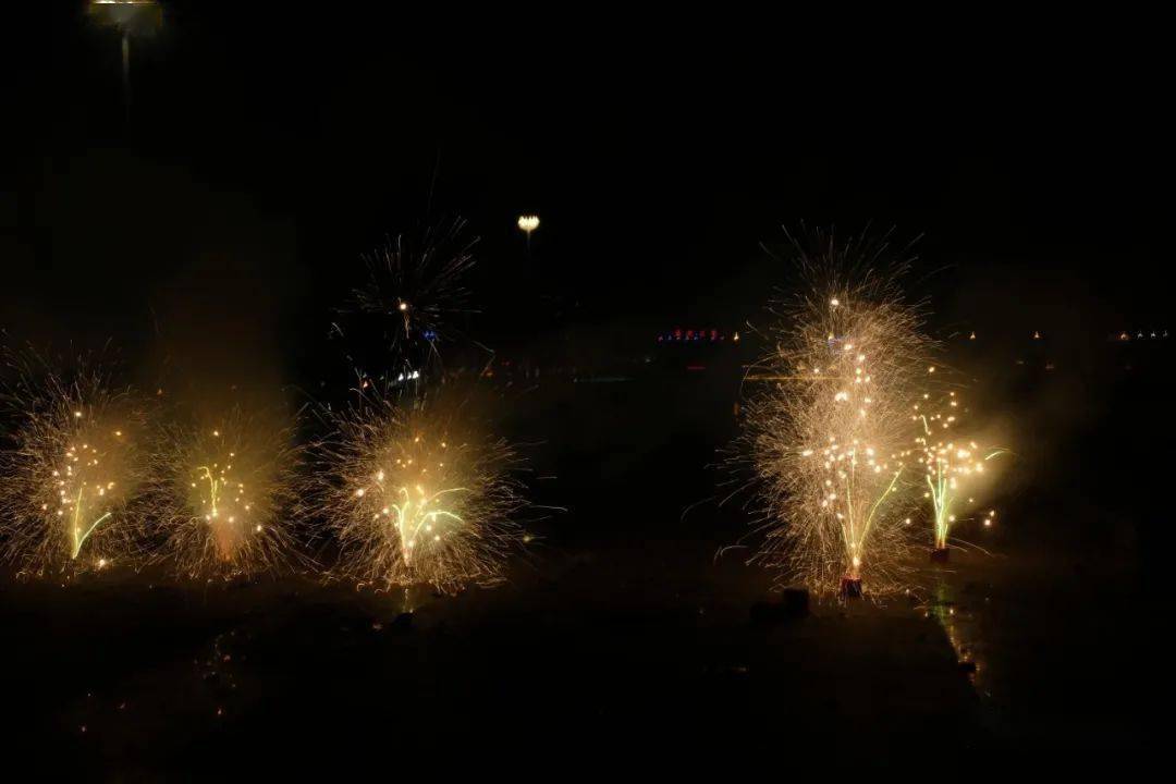 辉光日新1092关于烟花拍摄及近期体重控制的检讨