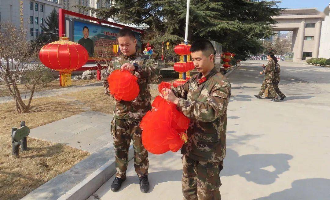 官兵流寇看图猜成语_看图猜成语(2)