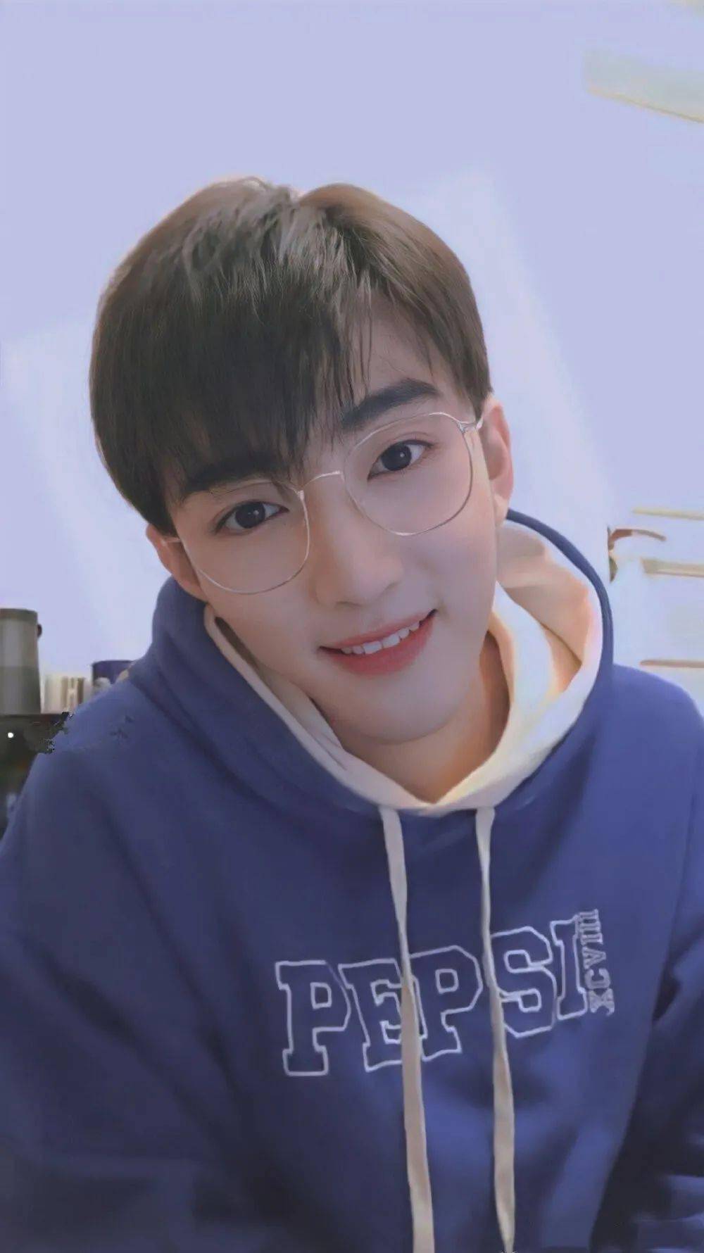 【手机壁纸】刘昱晗