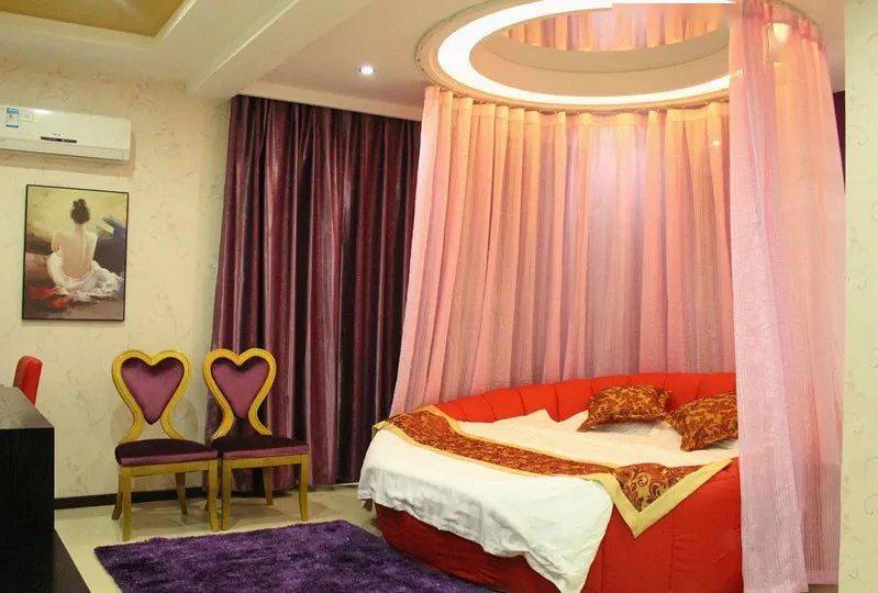 蠡县一宾馆舒适大床房399元赶紧抢吧