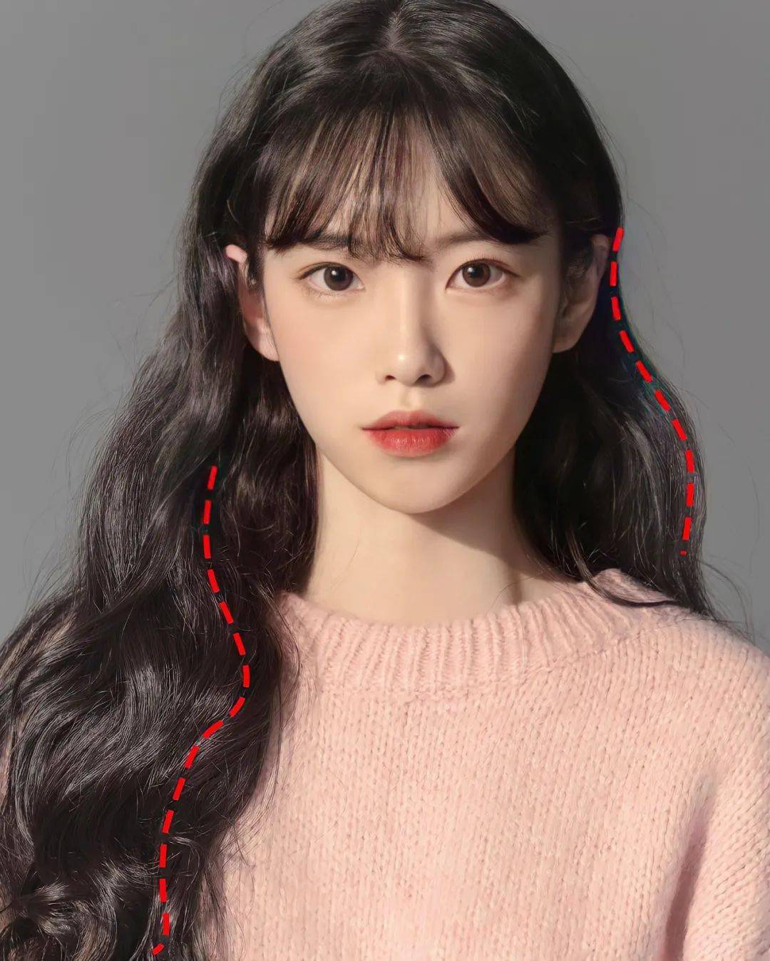 图源@梨涡允允如果你喜欢可以染一个温柔的栗棕色配上八字刘海简直