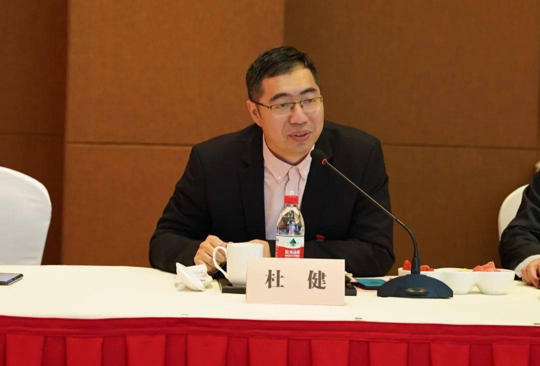 新州建设公司副总经理杜健表示,新州建设一直努力加强与其他优秀企业