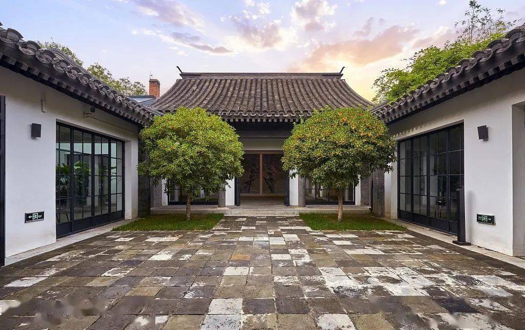 阳宅风水:东四命入户门的最佳方位!_住宅