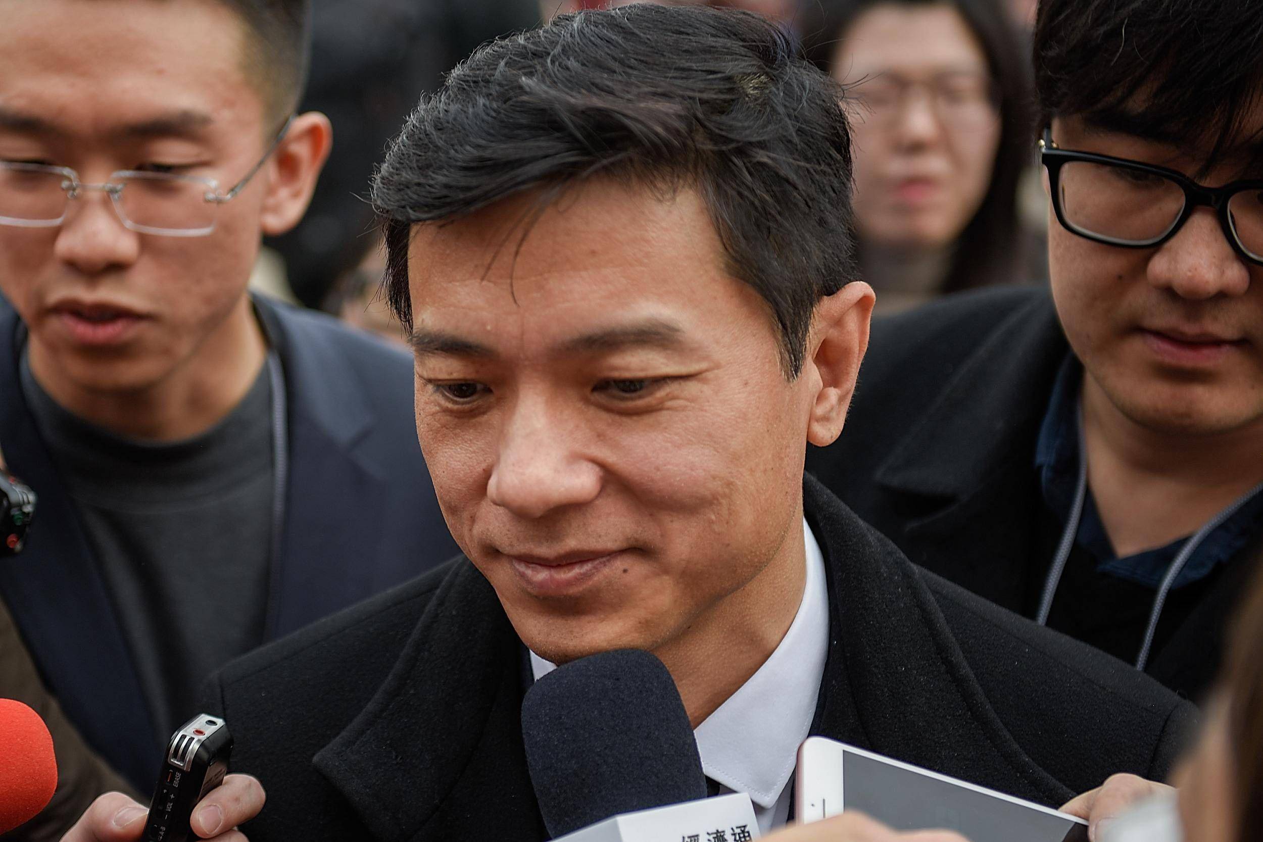 百度李彦宏两会五份提案涉及自动驾驶未成年人网络安全教育等