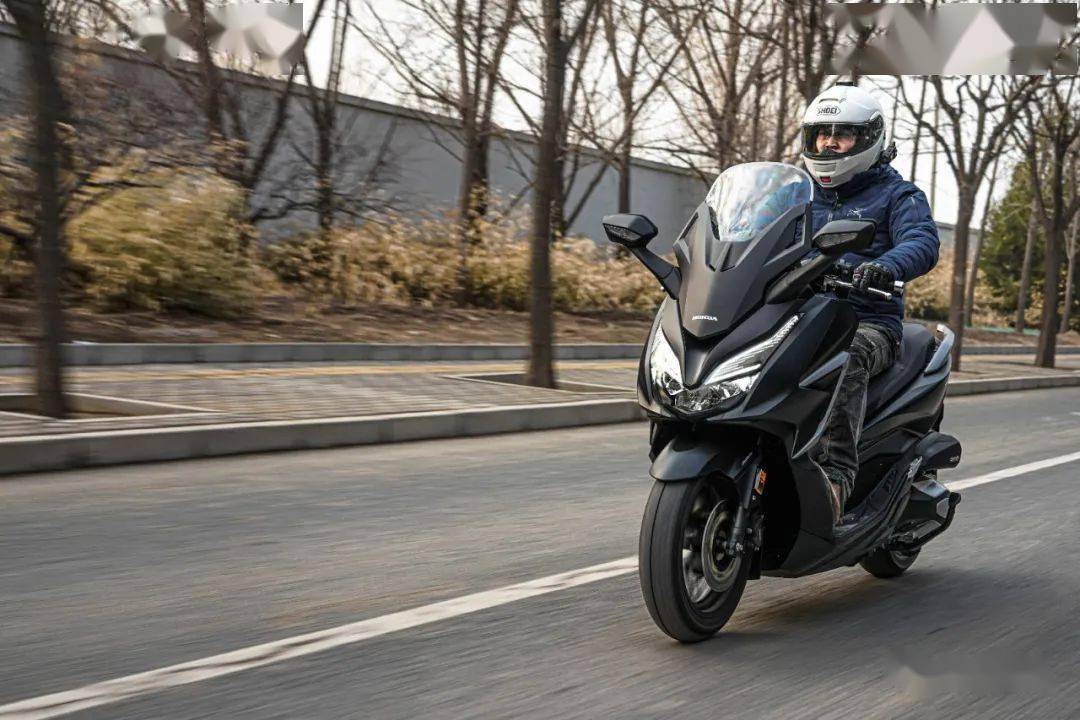 如何被推向神坛试驾本田nss350丨把玩