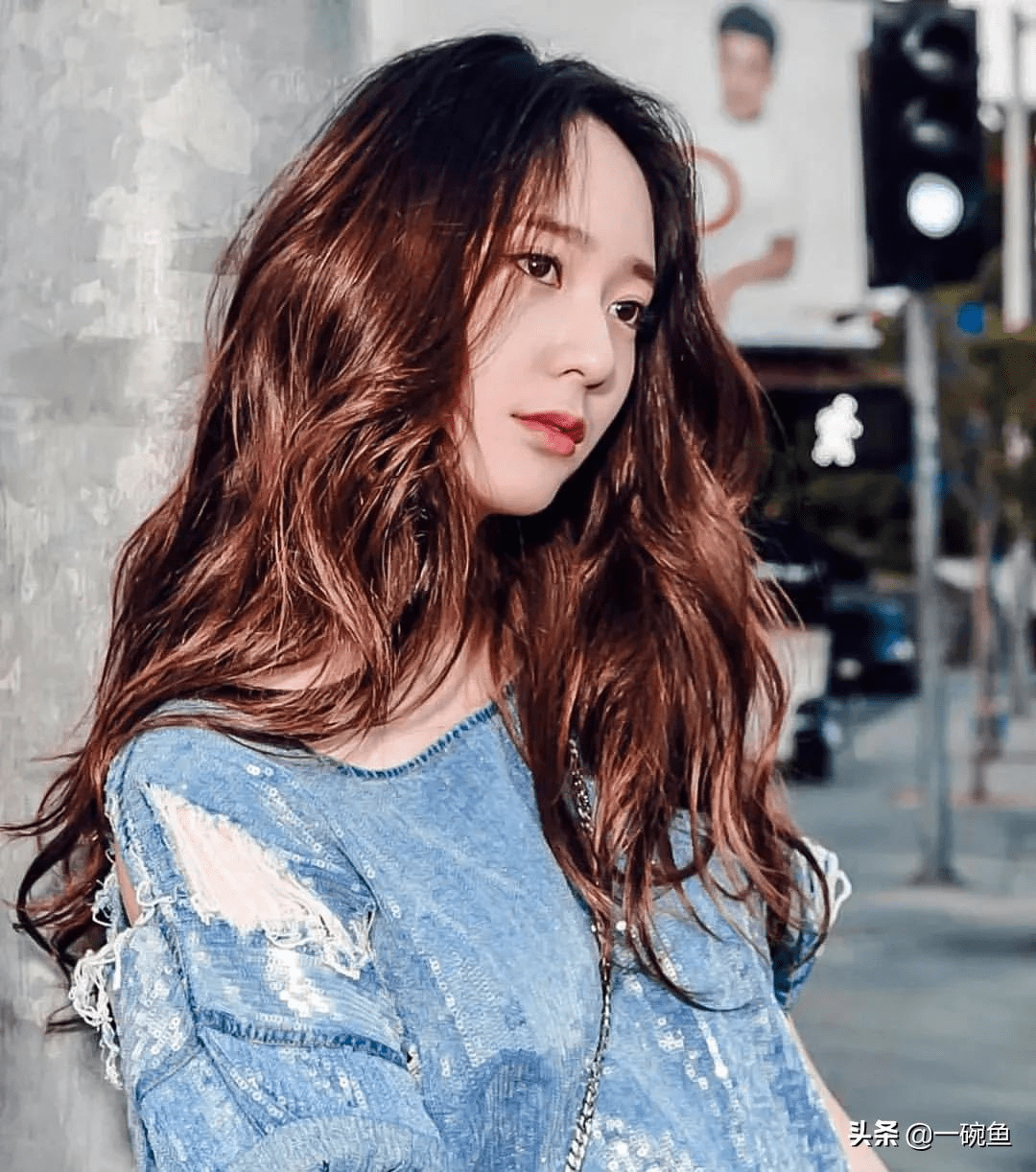 如何选择正确的发型和发色 6f1513c2da7642888f06e403f9389cb7.png